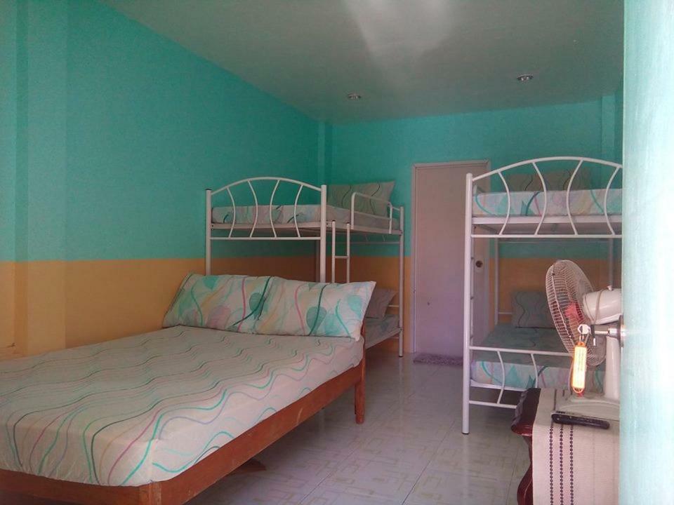 Mother Teresa Rooms And Restaurant Oslob Eksteriør bilde