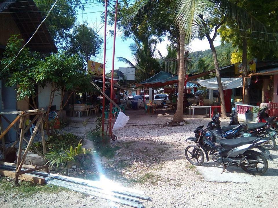 Mother Teresa Rooms And Restaurant Oslob Eksteriør bilde